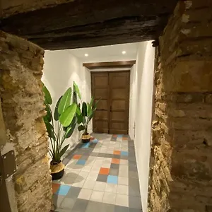 Lineros Apartment